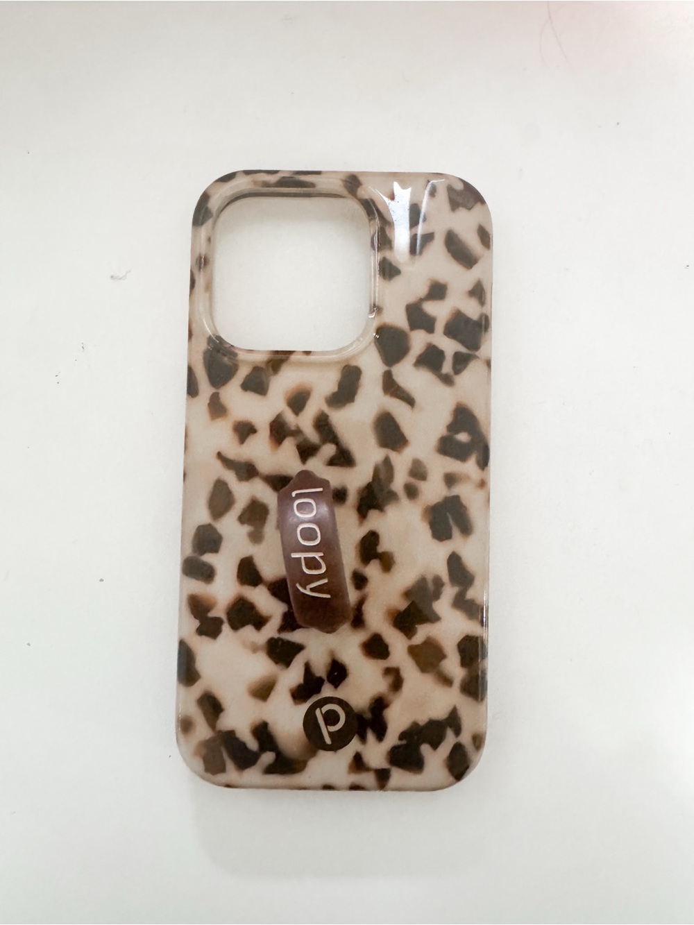 Loopy Leopard Print Phone Case with Built-In Grip - Beige/Black